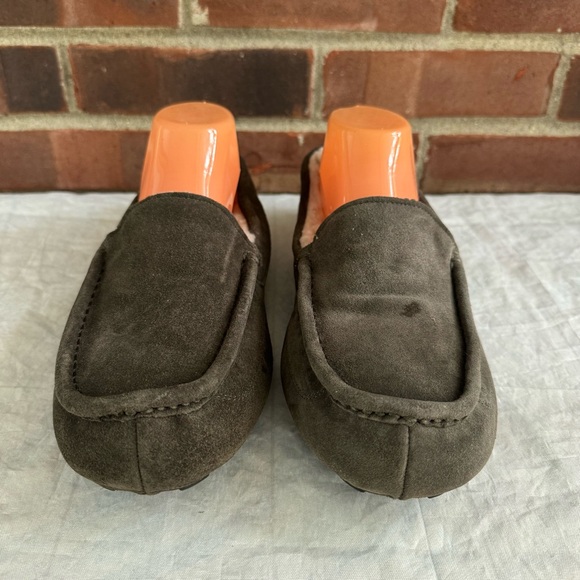 Amazon Essentials Olive suede lined slip on moccasin Slipper Men's US 9 MINT - Picture 3 of 10